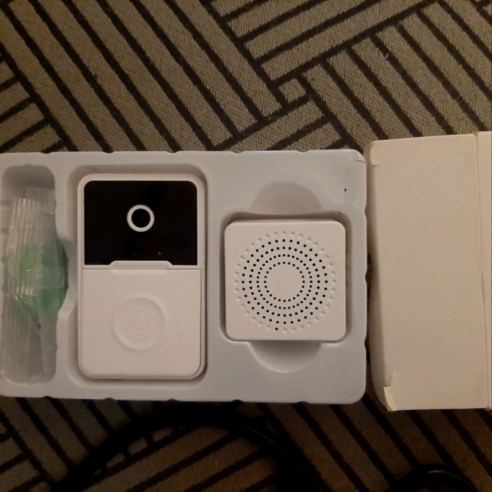 Doorbell camera with 2 way audio